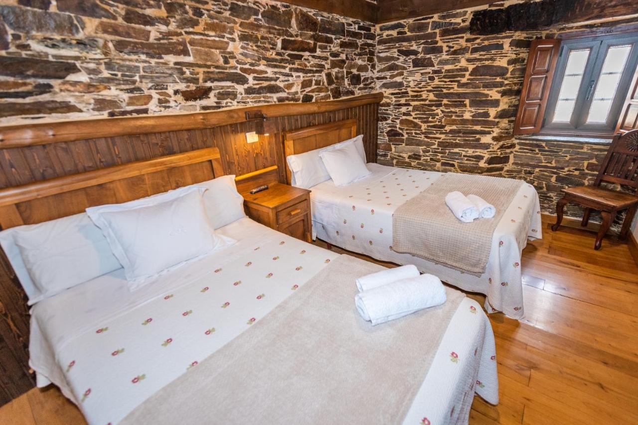Apartamentos Rurales Casa Riveras Санта-Эулалия-де-Оскос Экстерьер фото