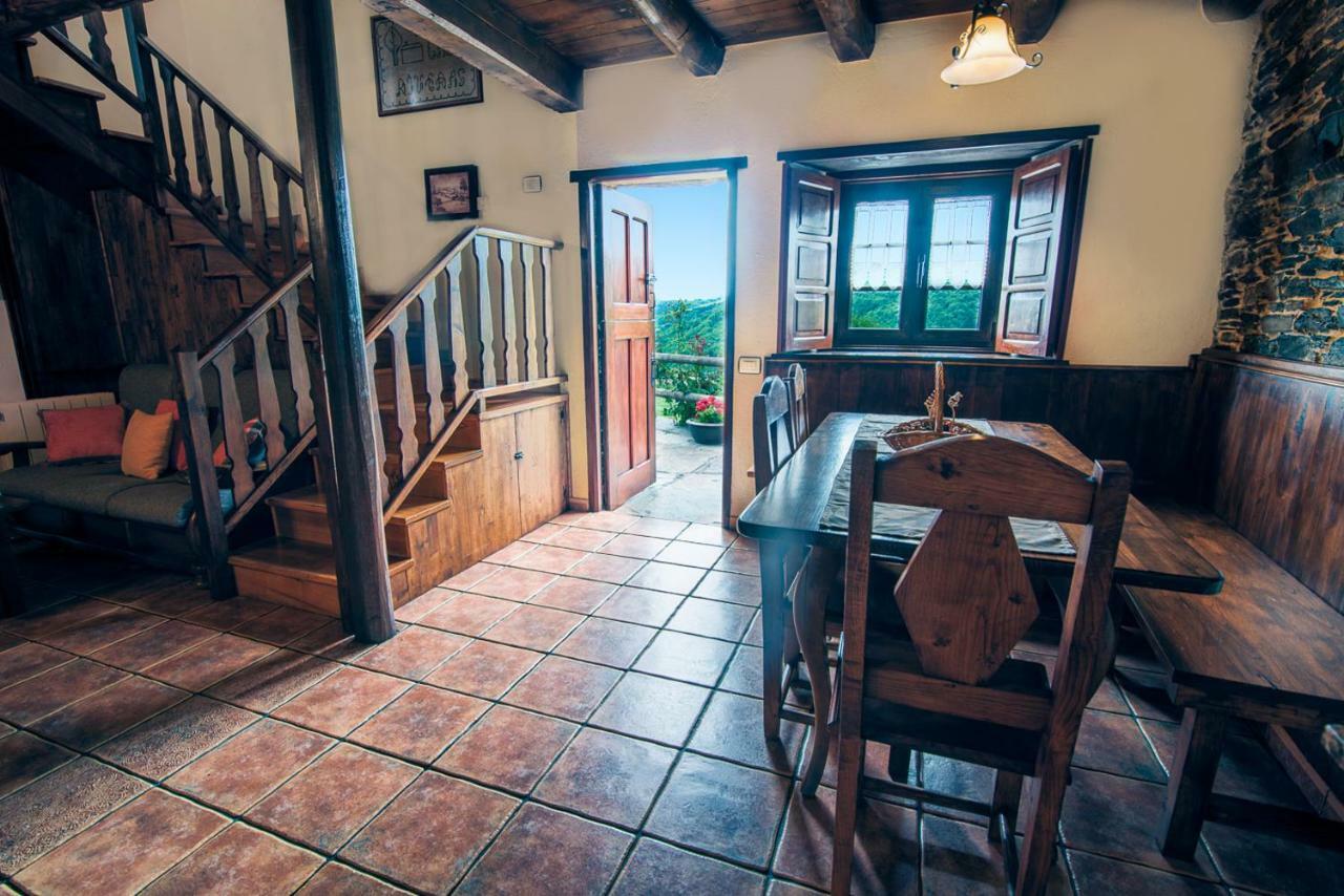 Apartamentos Rurales Casa Riveras Санта-Эулалия-де-Оскос Экстерьер фото
